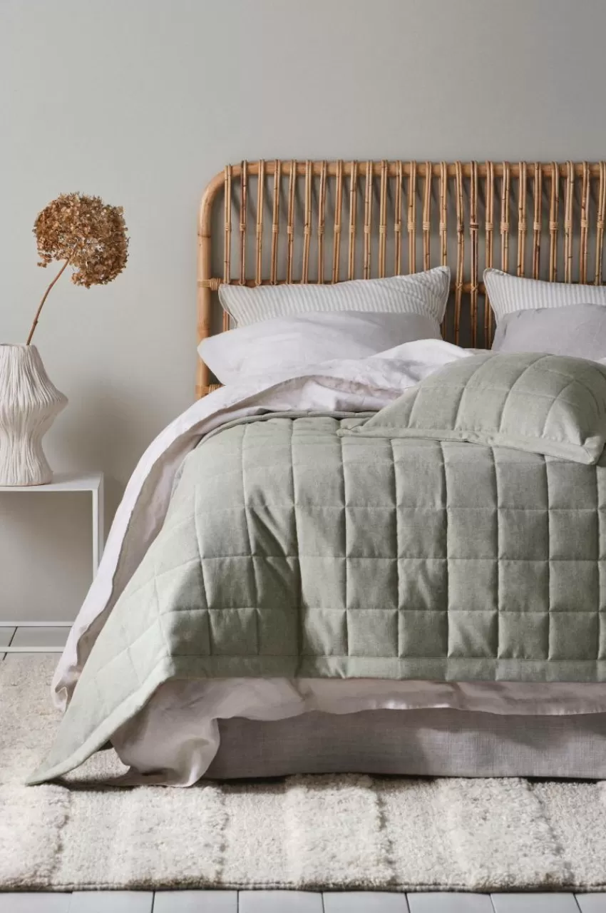 Flash Sale LINDEN Päiväpeite - Parisänkyyn 260x260 Cm Päiväpeitteet